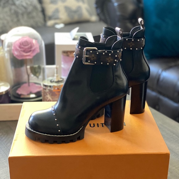Louis Vuitton Star Trail Chelsea Boots size 41